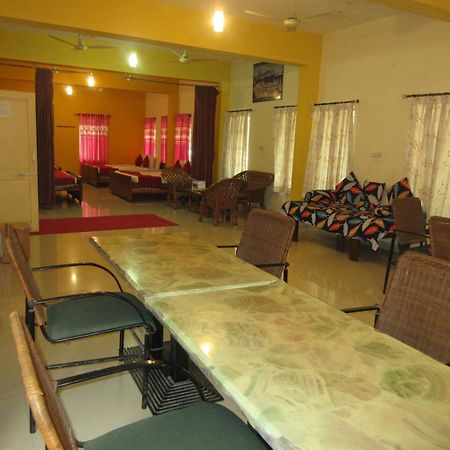 Kstdc Hotel Mayura Velapuri Belur Belur  Extérieur photo