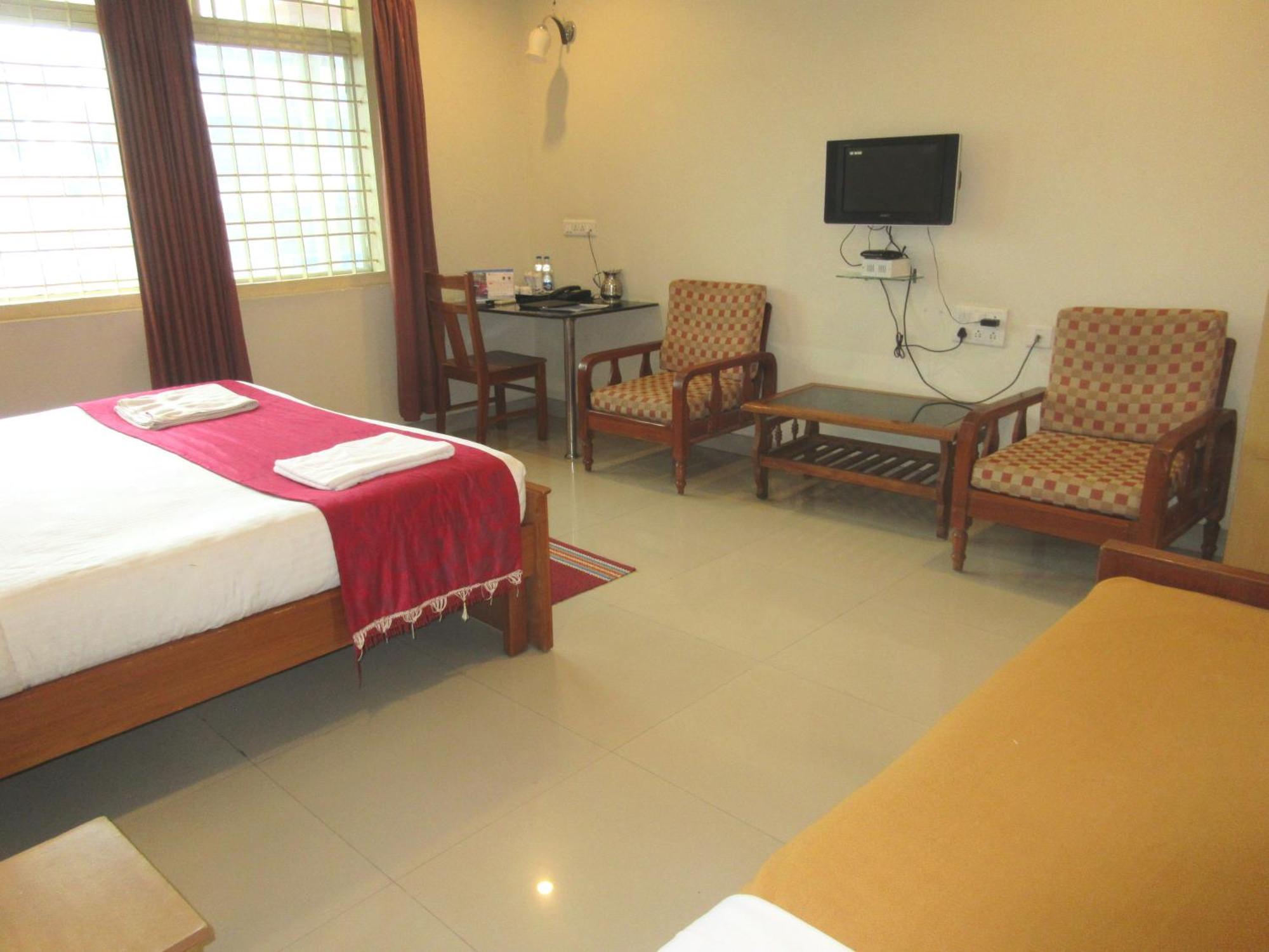 Kstdc Hotel Mayura Velapuri Belur Belur  Extérieur photo