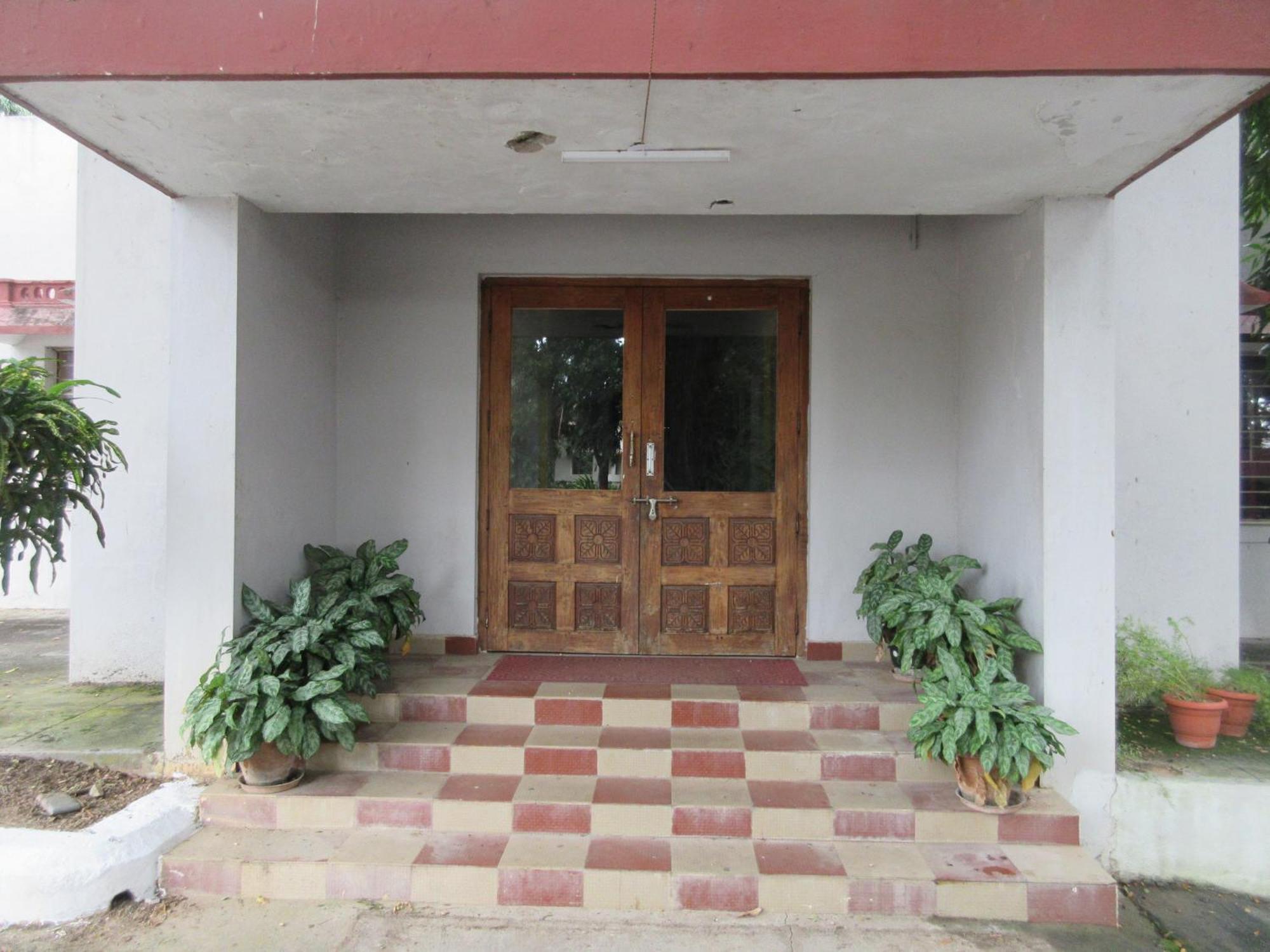 Kstdc Hotel Mayura Velapuri Belur Belur  Extérieur photo