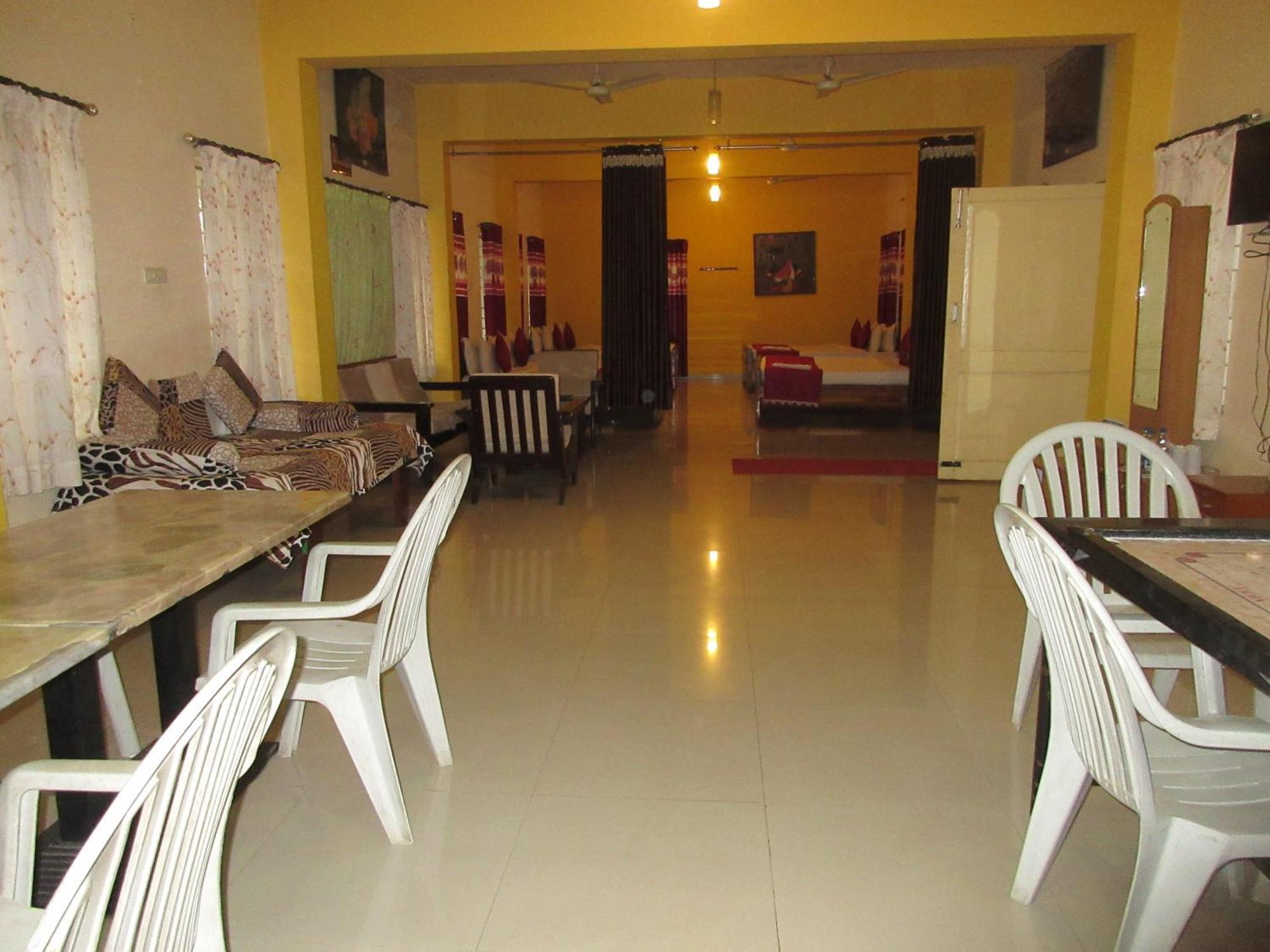 Kstdc Hotel Mayura Velapuri Belur Belur  Extérieur photo