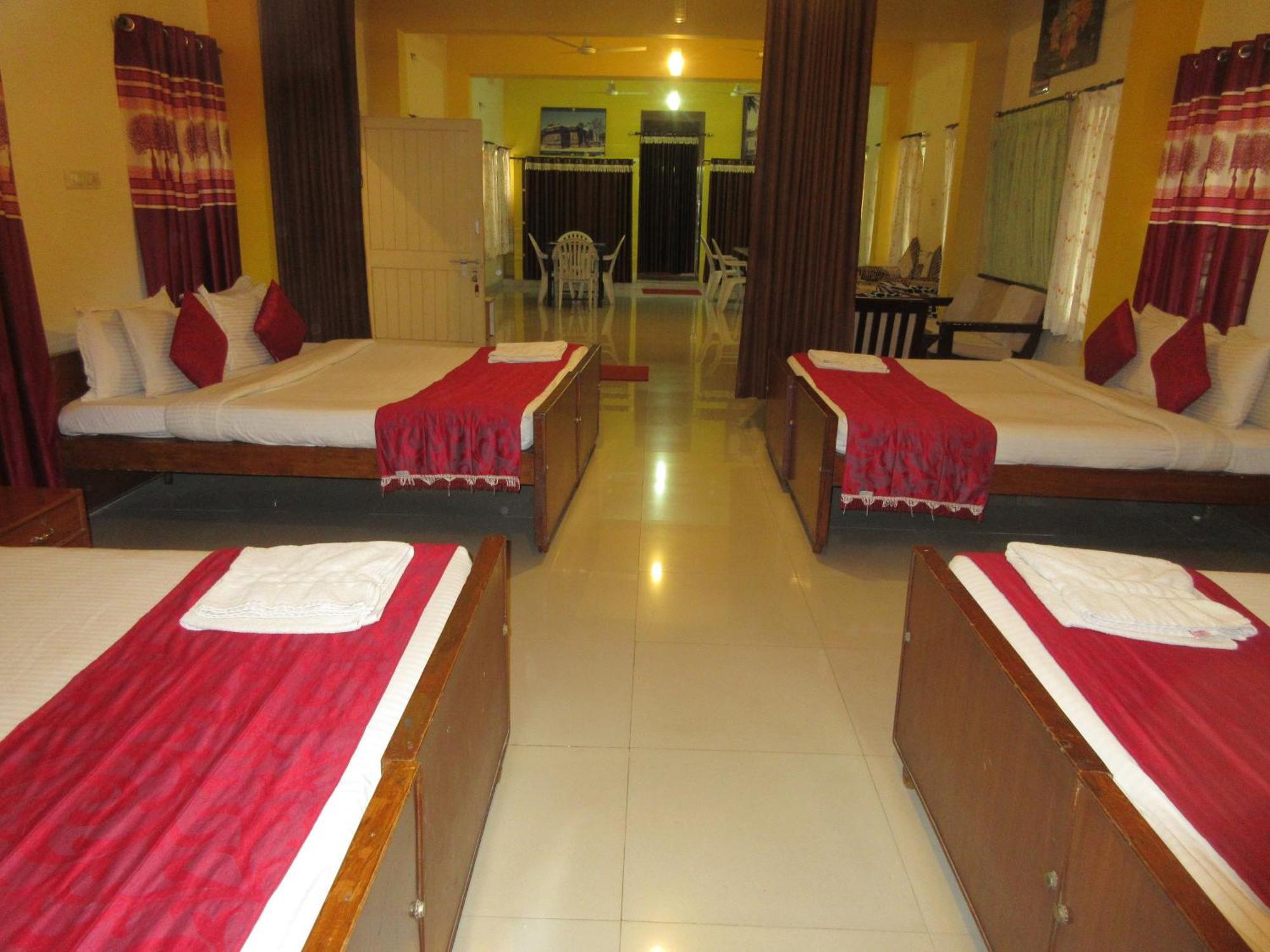 Kstdc Hotel Mayura Velapuri Belur Belur  Extérieur photo