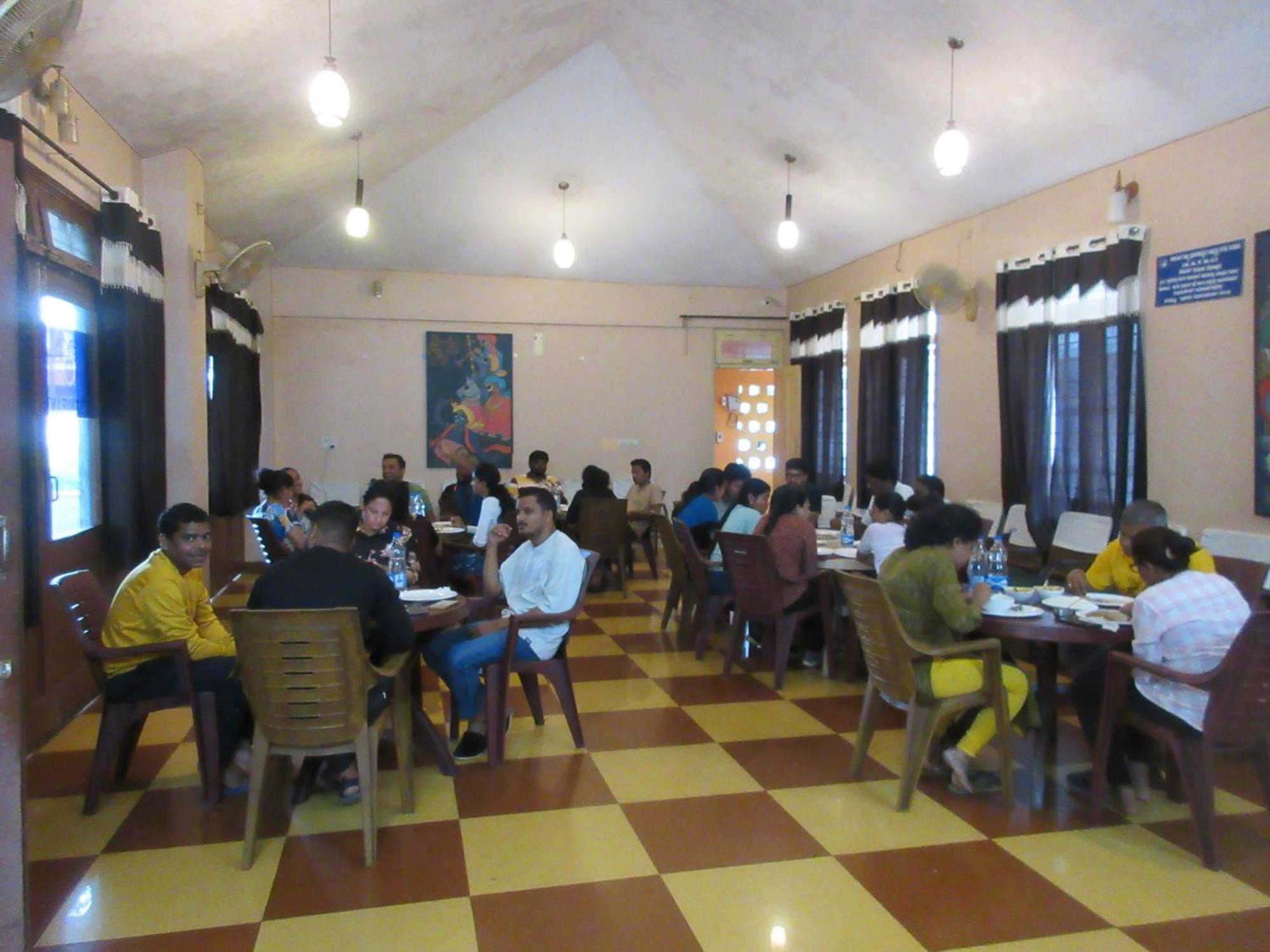 Kstdc Hotel Mayura Velapuri Belur Belur  Extérieur photo